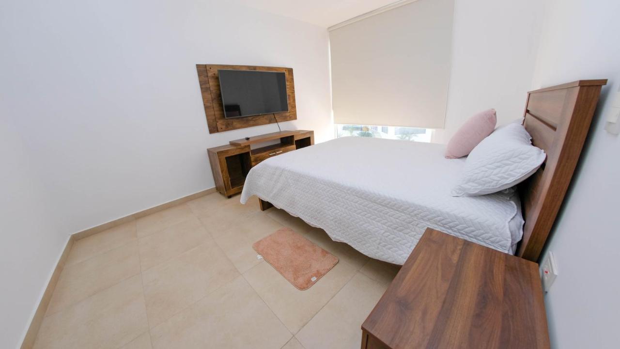 Urbanizacion Privada, Seguridad Y Confort Manta Exterior foto