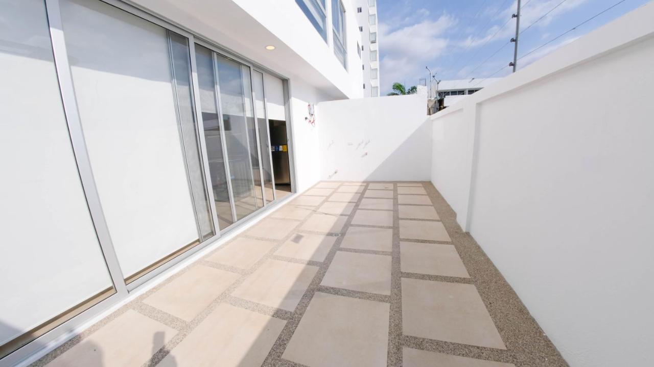 Urbanizacion Privada, Seguridad Y Confort Manta Exterior foto