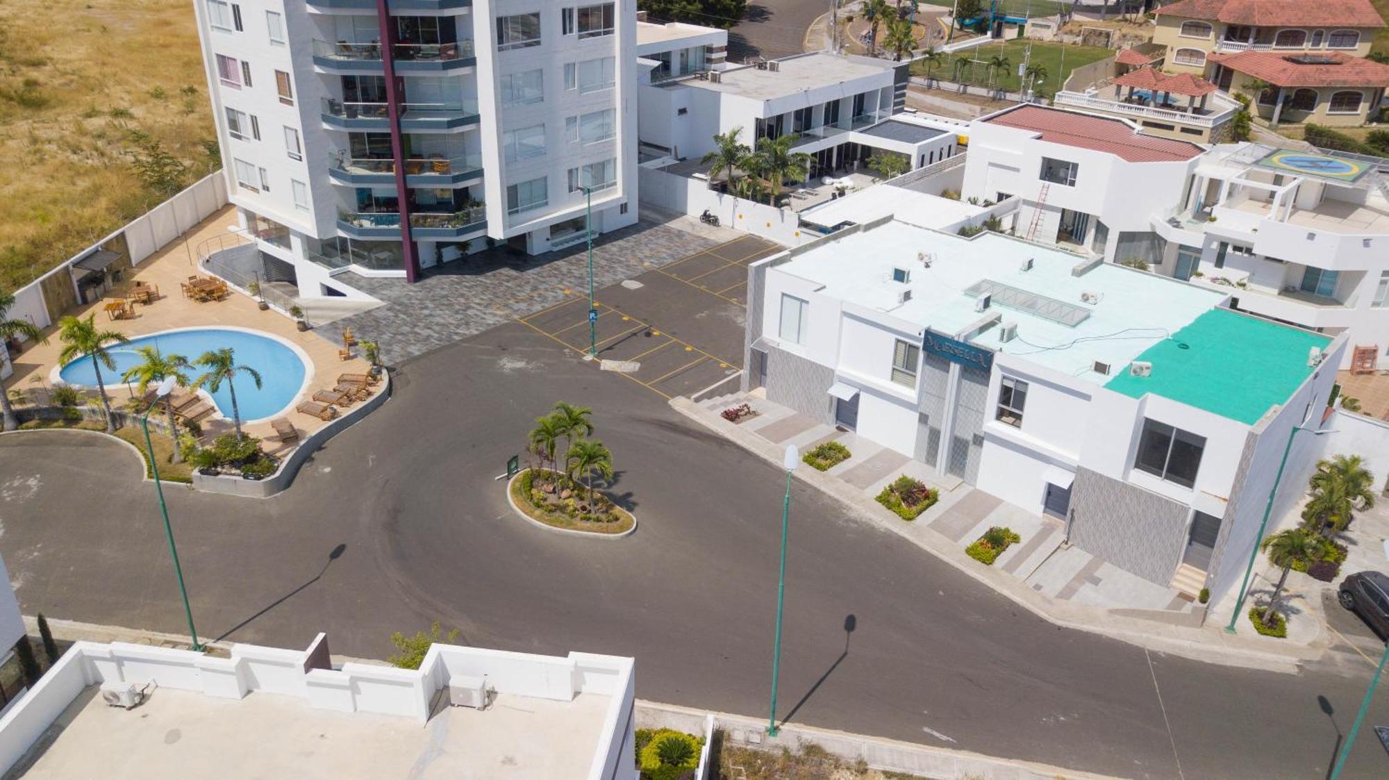 Urbanizacion Privada, Seguridad Y Confort Manta Exterior foto