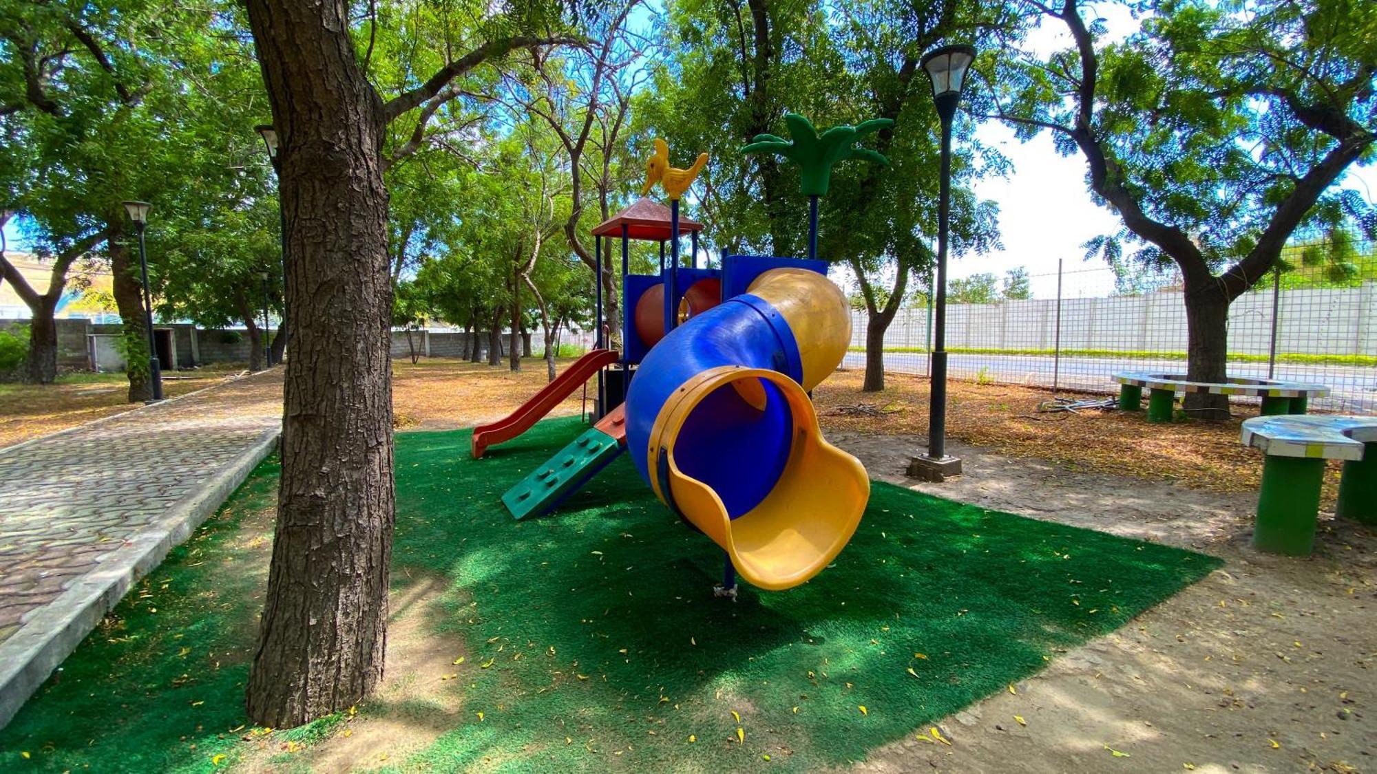 Urbanizacion Privada, Seguridad Y Confort Manta Exterior foto